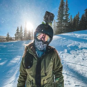 Magnetic gopro mount 9 SNAP Mount on the snow mountain